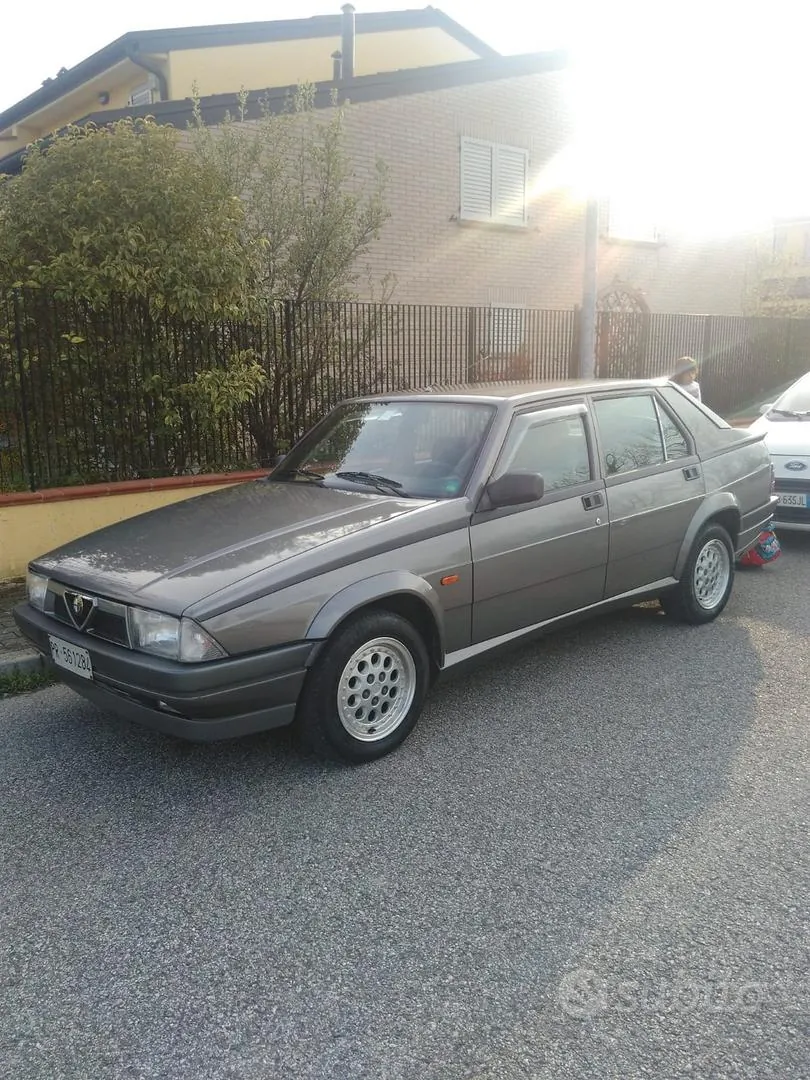 Alfa Romeo 75
