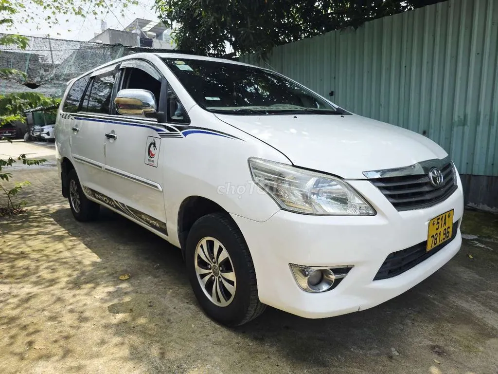 Toyota Innova 2014 photo 3