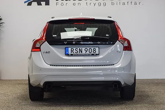 Volvo V60 2017 photo 5