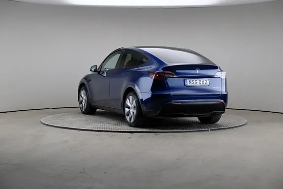 Tesla Model Y 2023 photo 2