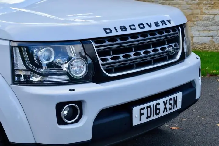 Land Rover Discovery 4 2016 photo 2