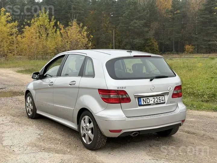 Mercedes-Benz B180 2009 photo 4