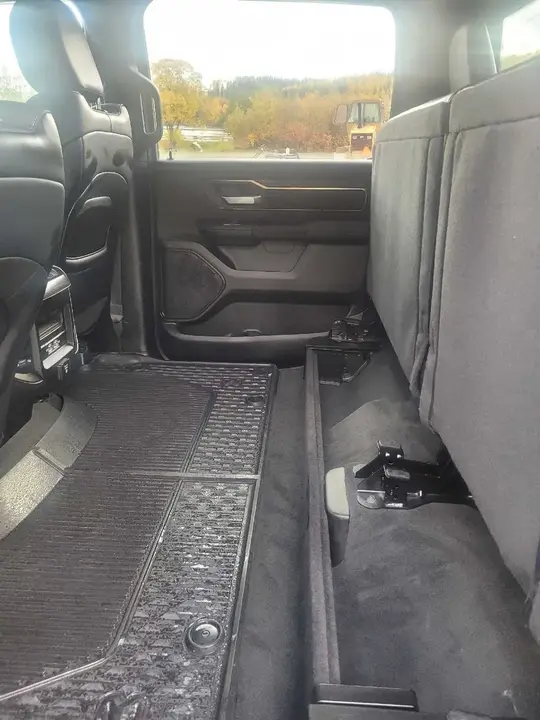 Dodge Ram 1500 2023 photo 3