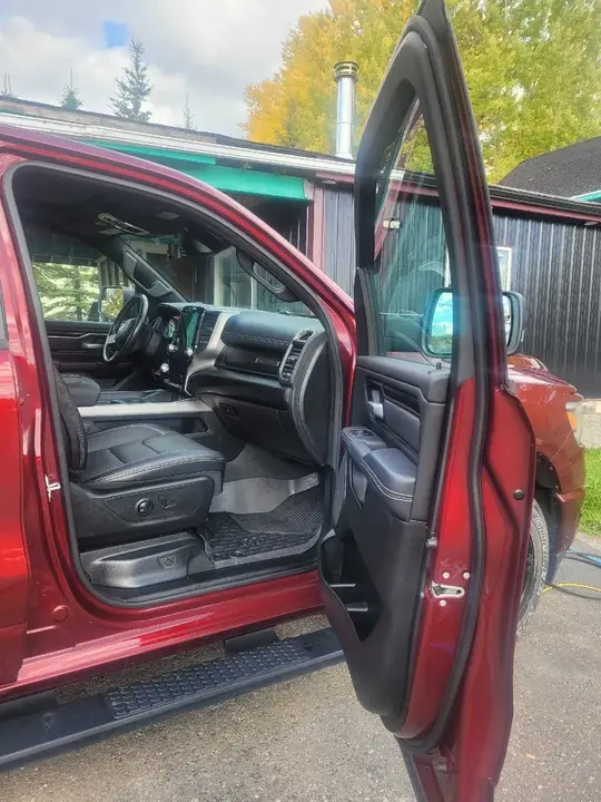Dodge Ram 1500 2023 photo 2