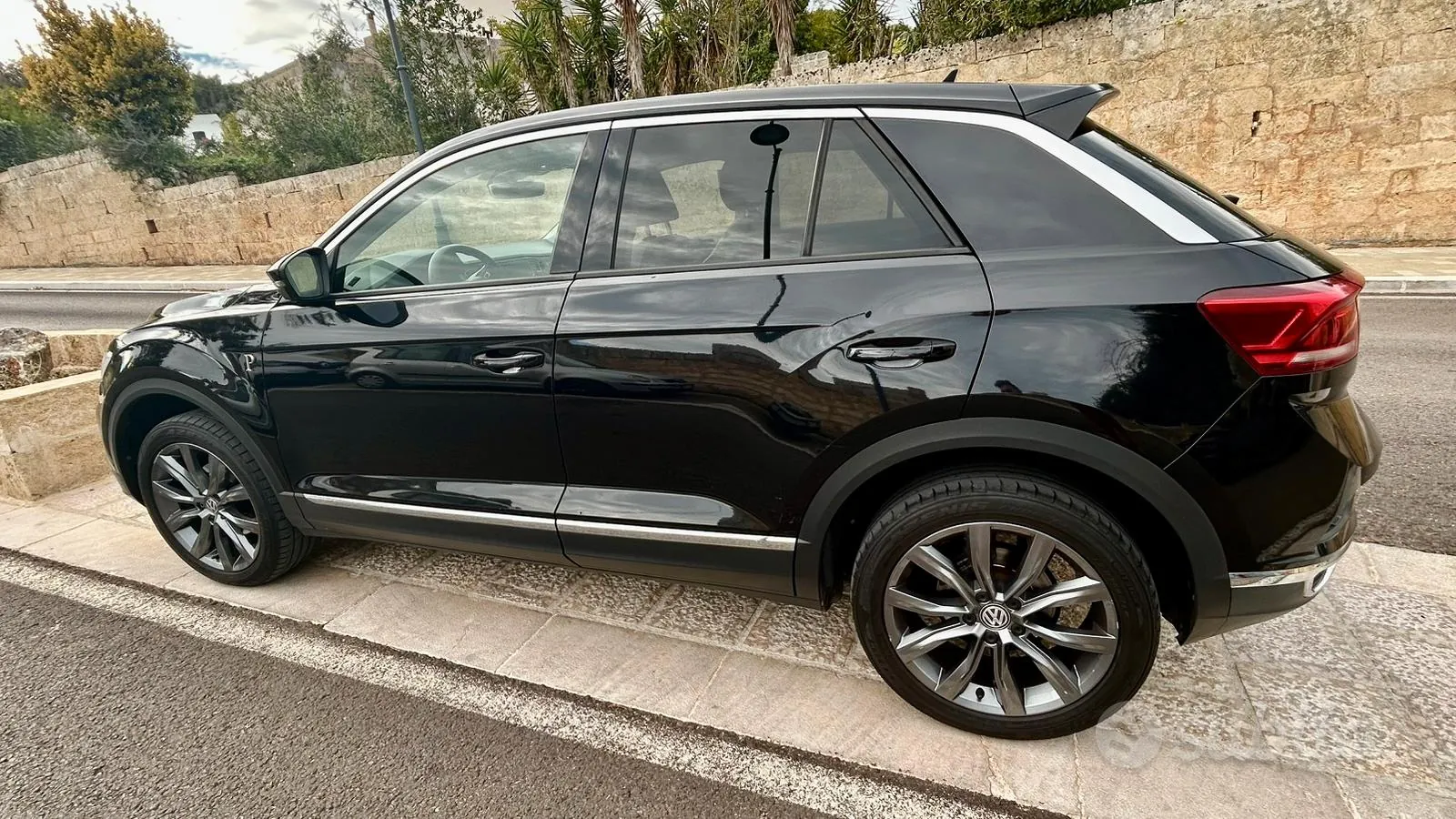 Volkswagen T-Roc 2019 photo 3