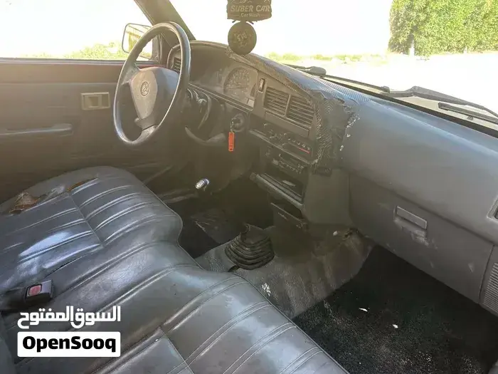 Toyota Hilux 1995 photo 4