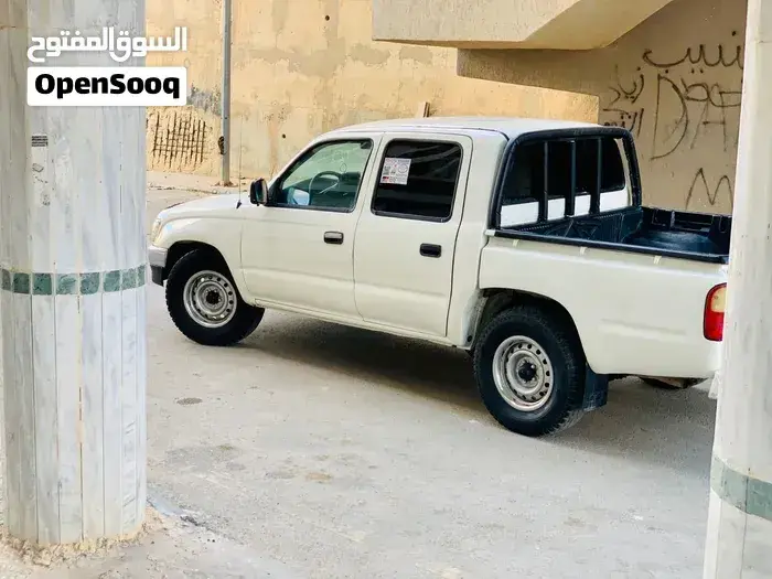 Toyota Hilux 1995 photo 5