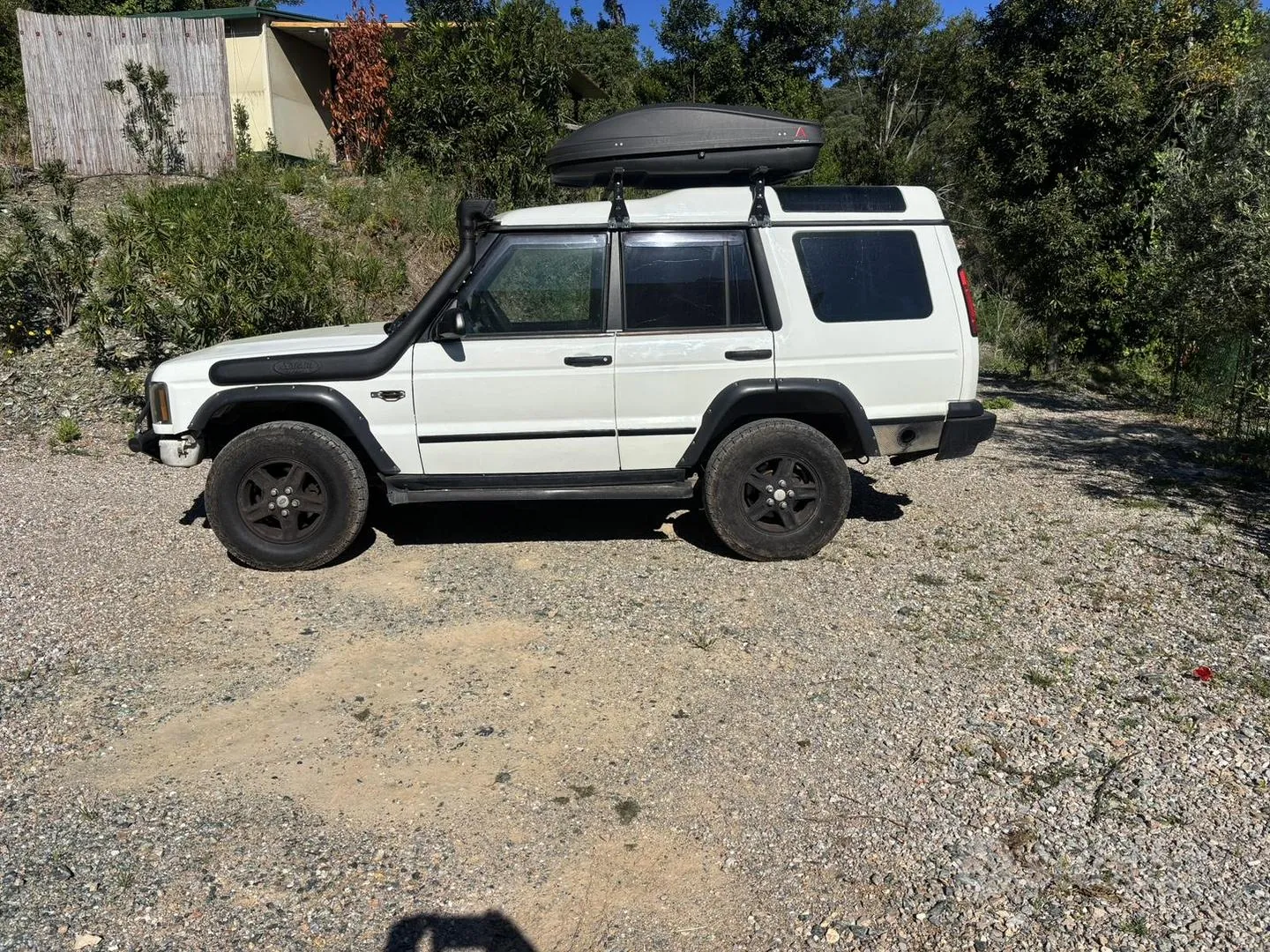 Land Rover Discovery 2003 photo 2