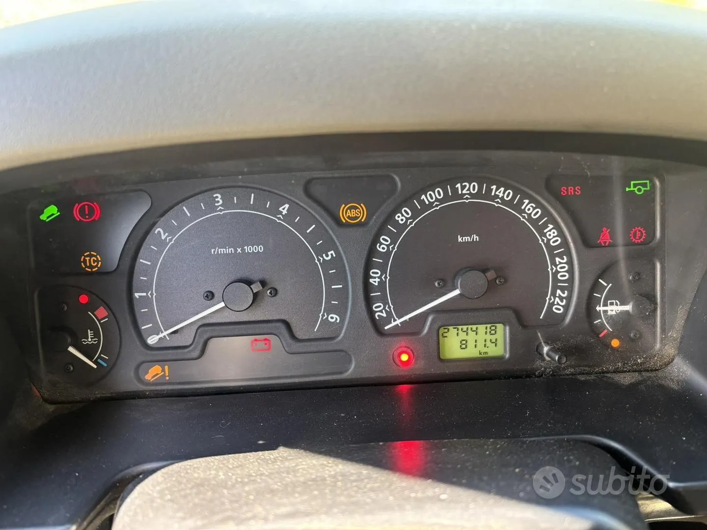 Land Rover Discovery 2003 photo 5