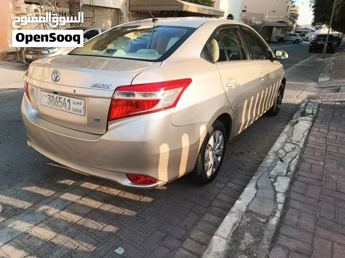Toyota Yaris 2014 photo 3