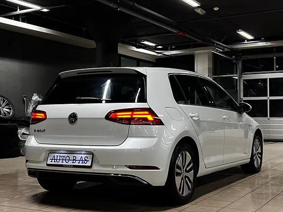 Volkswagen E-Golf 2020 photo 5
