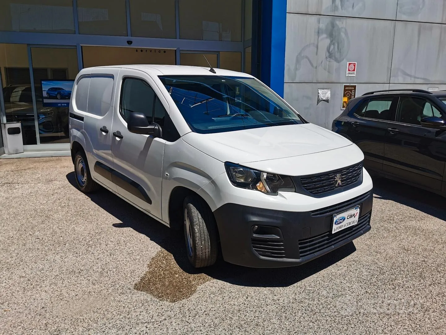 Peugeot Partner 2021 photo 2