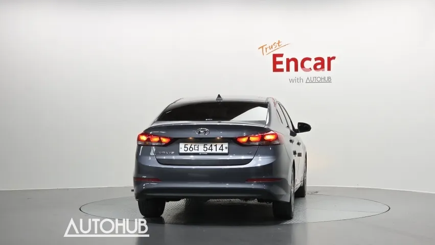 Hyundai Avante 2018 photo 4
