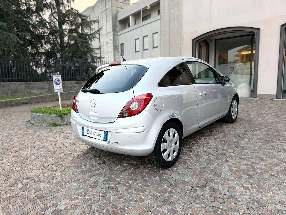 Opel Corsa 2010 photo 5