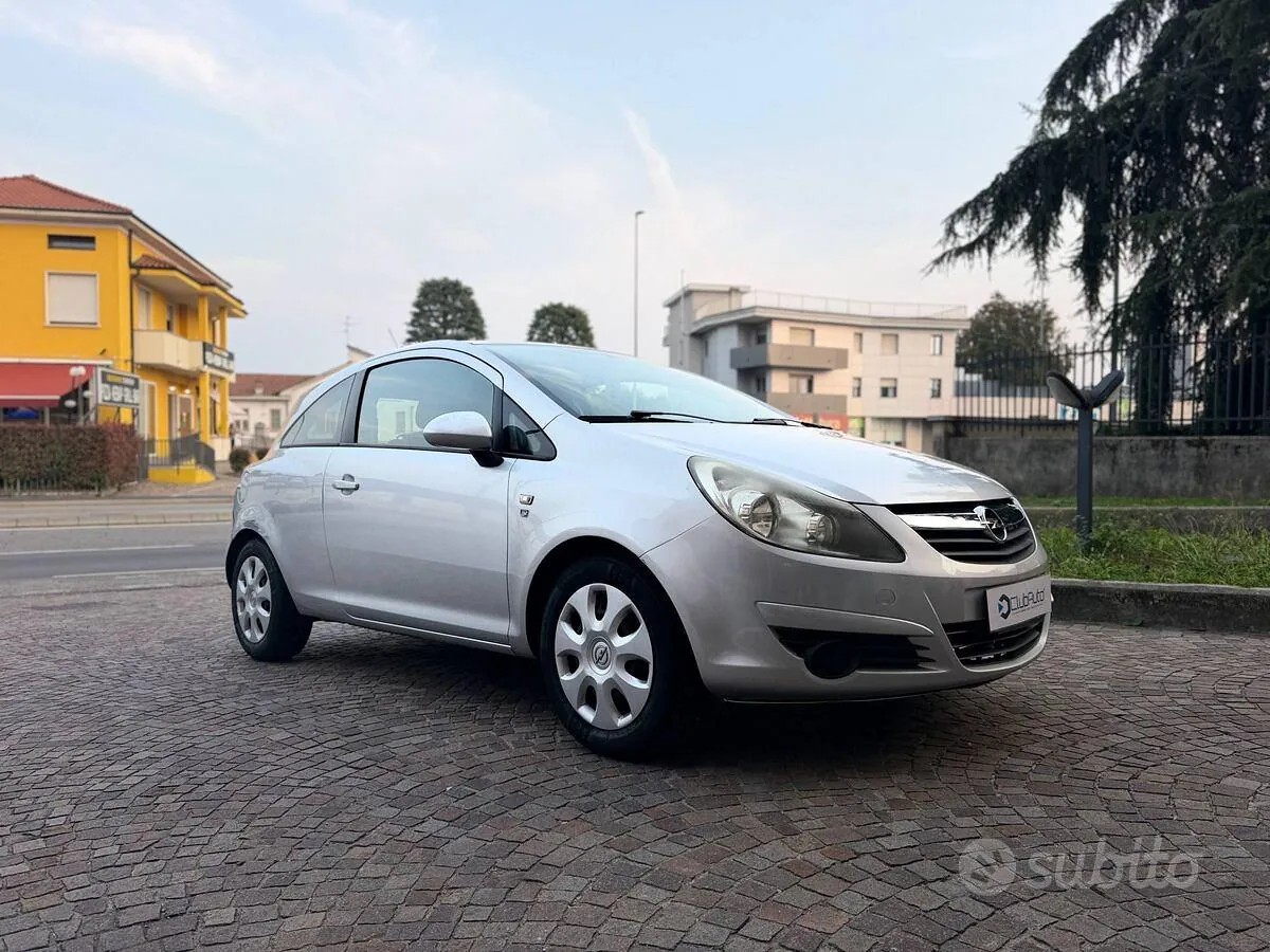 Opel Corsa 2010 photo 3