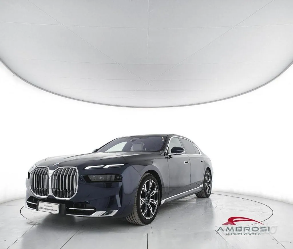 BMW 740