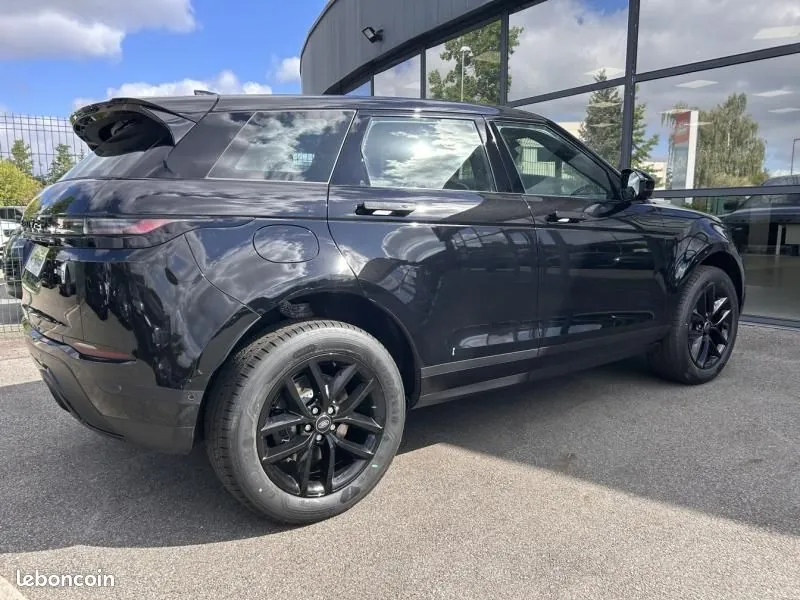 Land Rover Range Rover Evoque 2026 photo 4