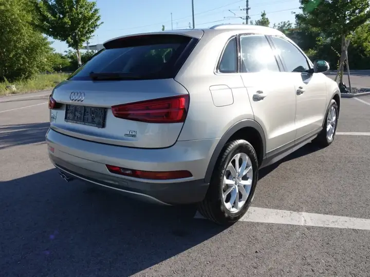 Audi Q3 2015 photo 3