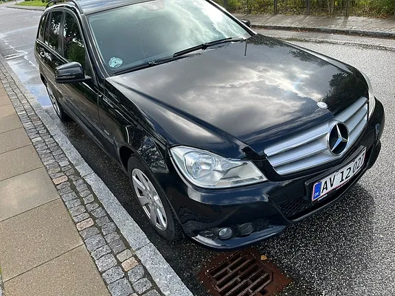 Mercedes-Benz C200 2011 photo 5