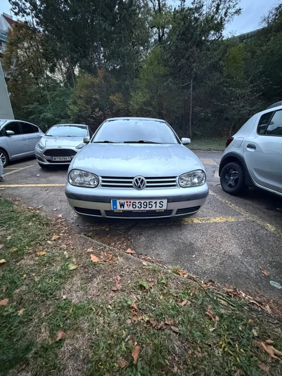 Volkswagen Golf 2000 photo 2
