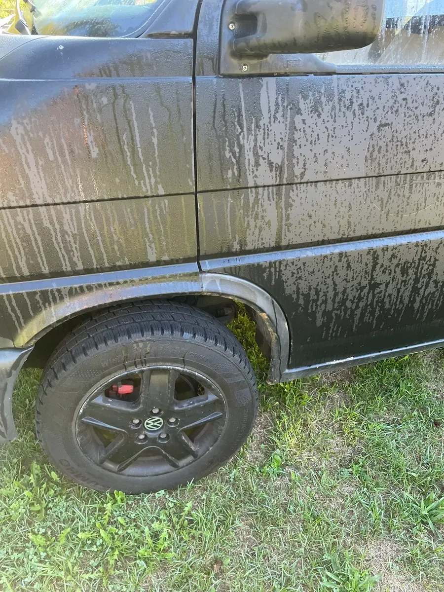 Volkswagen T4 1998 photo 2