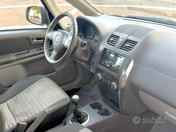 Suzuki Sx4 2010 photo 2