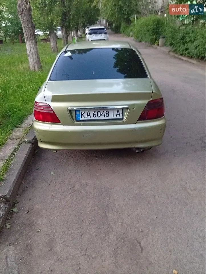 Honda Accord 2000 photo 2