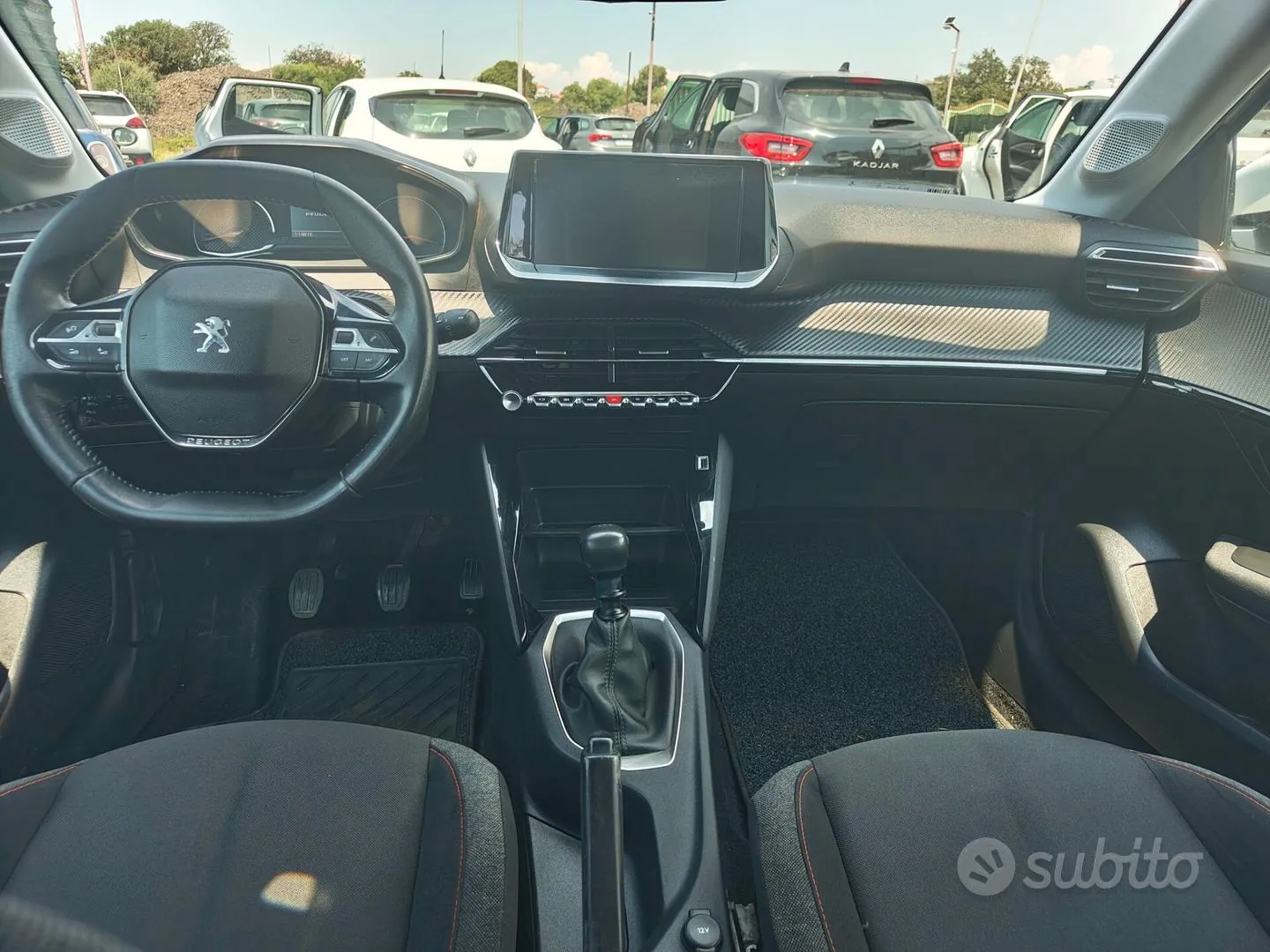 Peugeot 208 2021 photo 5