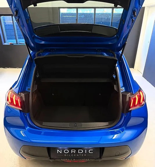 Peugeot E-208 2021 photo 4