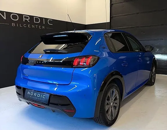 Peugeot E-208 2021 photo 2