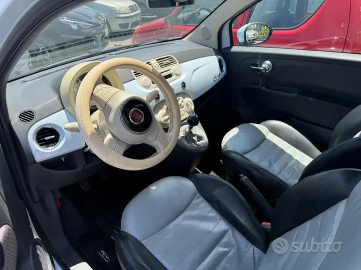 Fiat 500 Cabrio 2010 photo 4