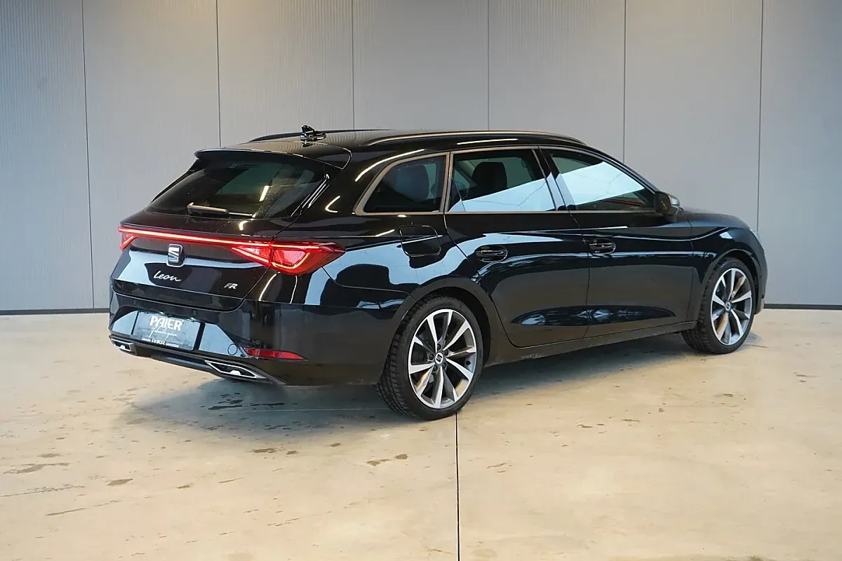 Seat Leon 2021 photo 2