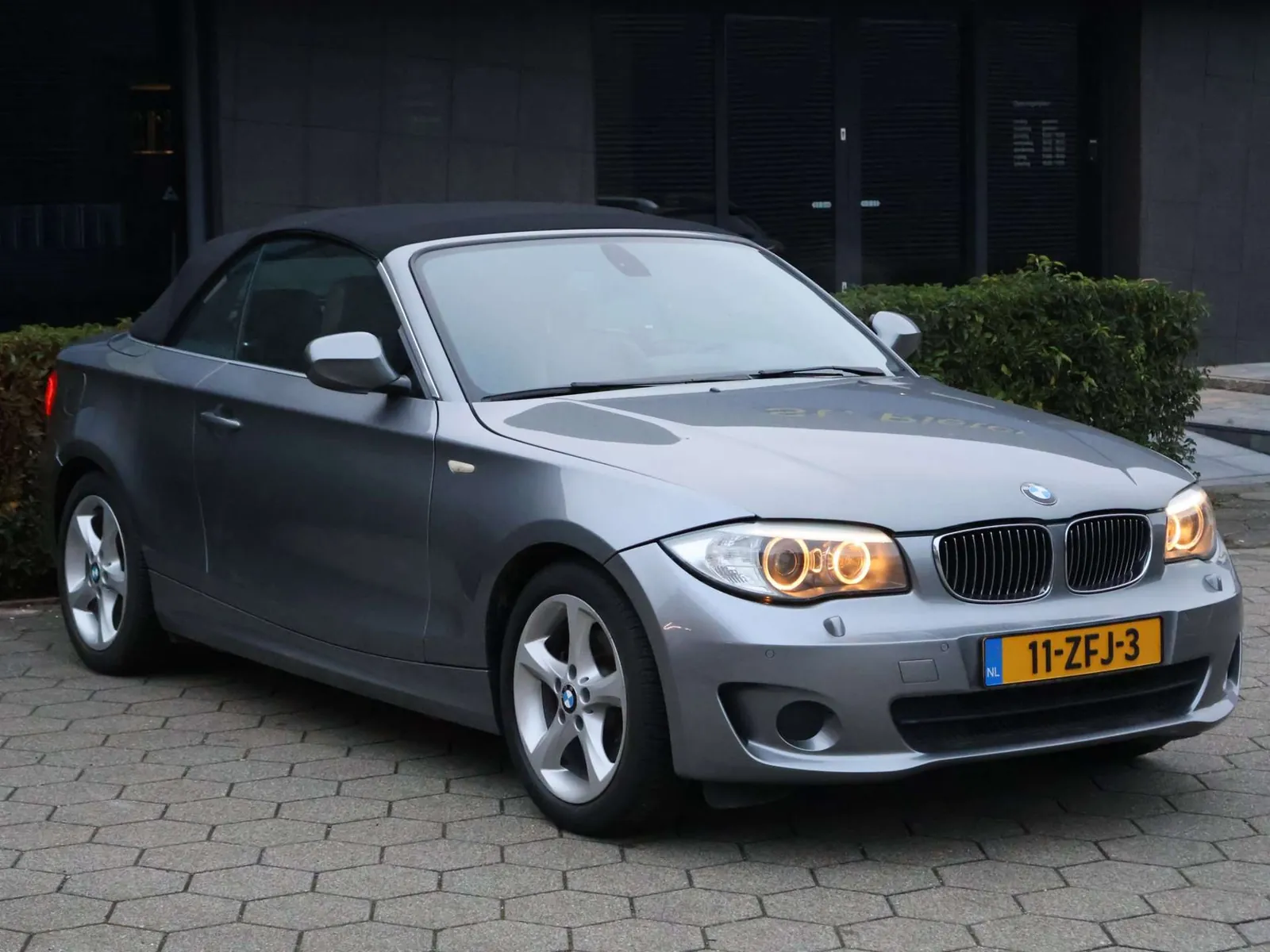 BMW 125I 2011 photo 4