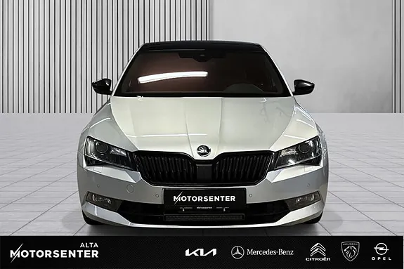 Skoda Superb 2018 photo 2