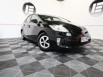Toyota Prius 2014 photo 2