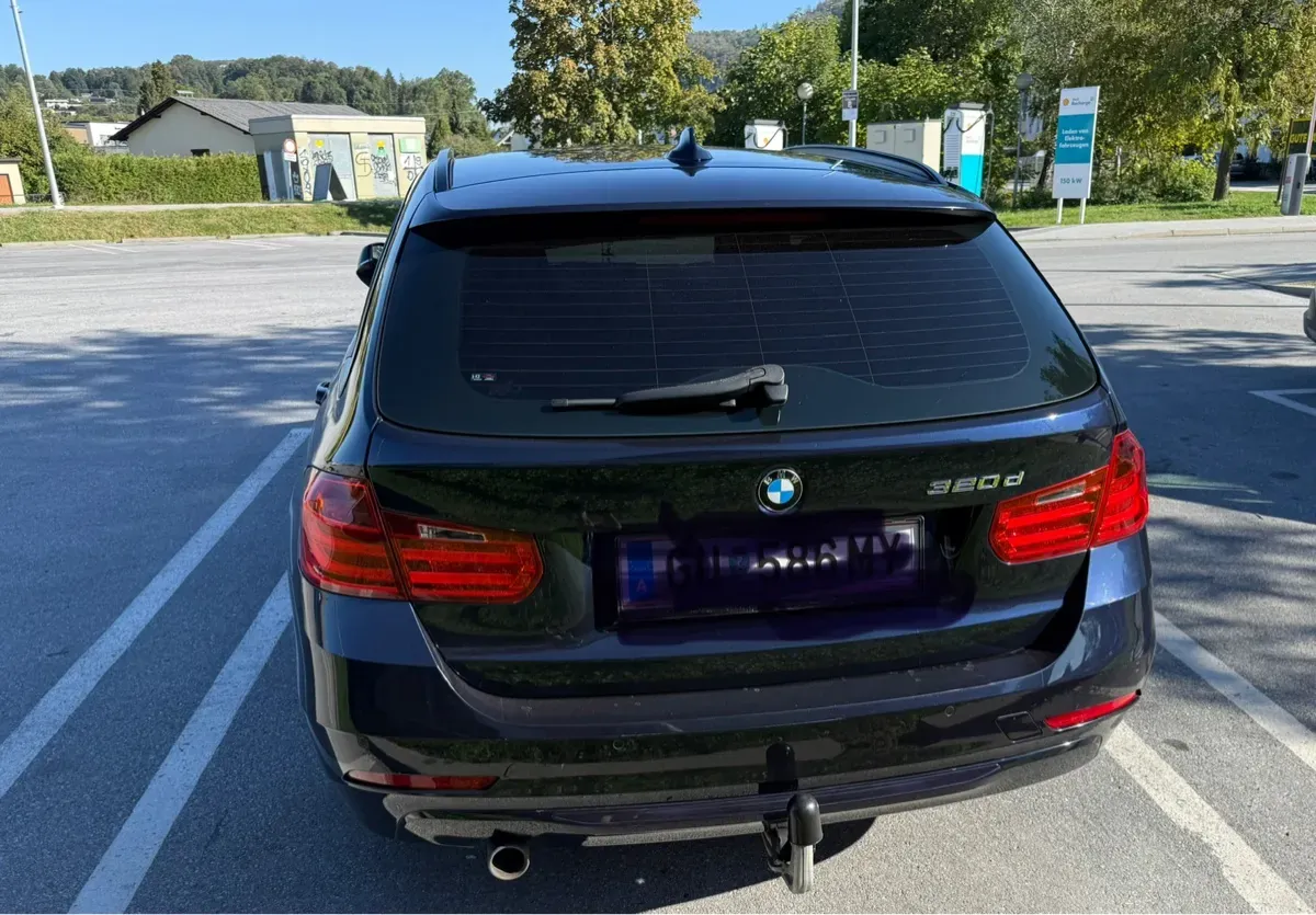 BMW 3 Series 2015 photo 3