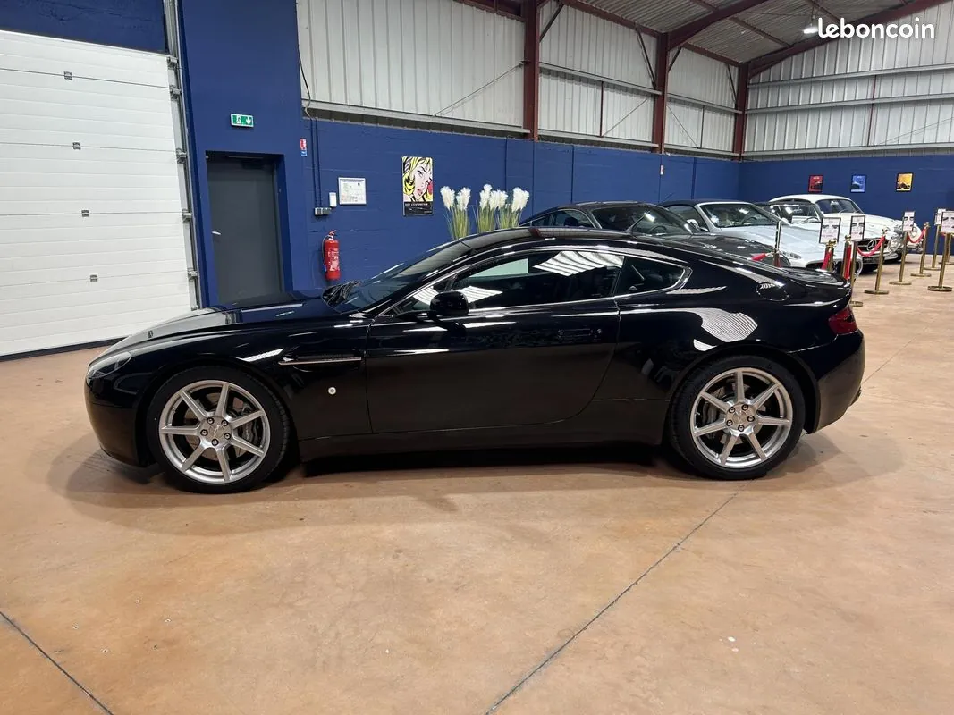 Aston Martin V8 Vantage 2008 photo 5
