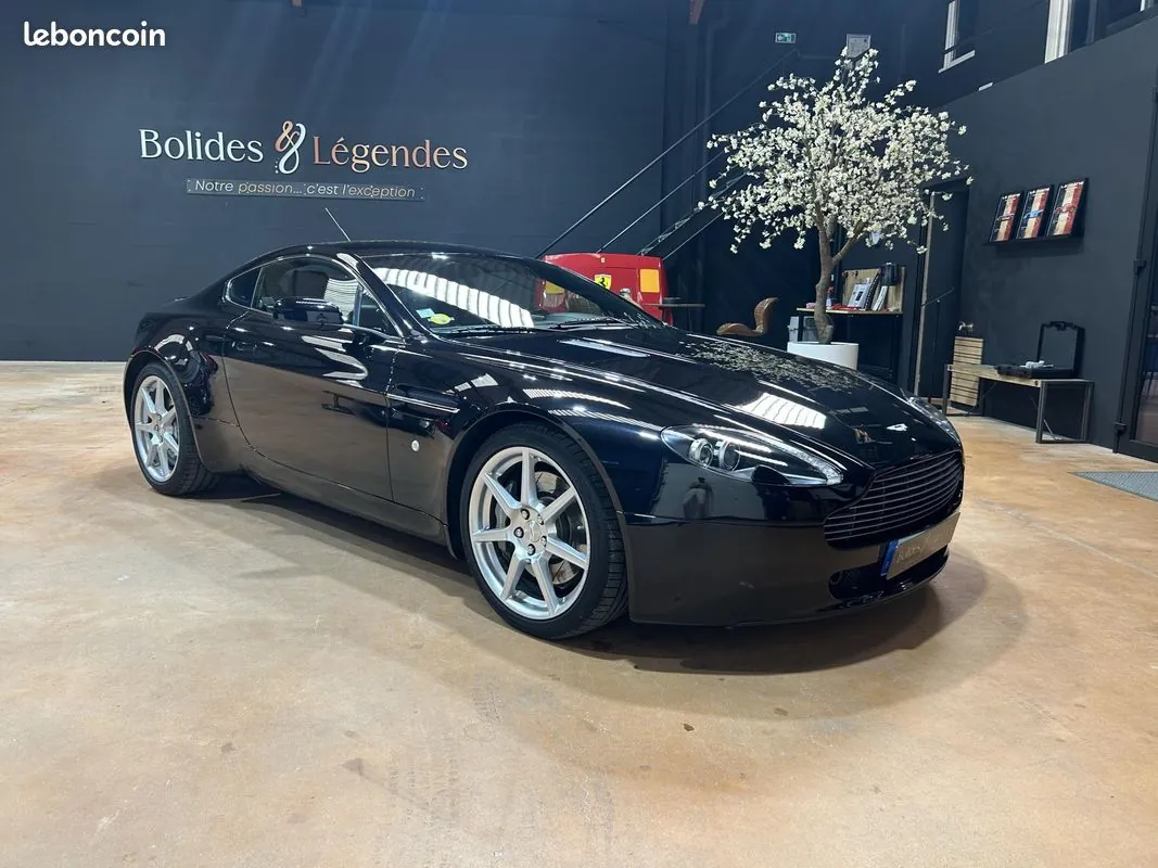 Aston Martin V8 Vantage 2008 photo 2