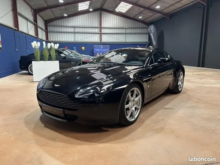 Aston Martin V8 Vantage
