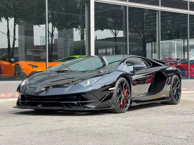 Lamborghini Aventador