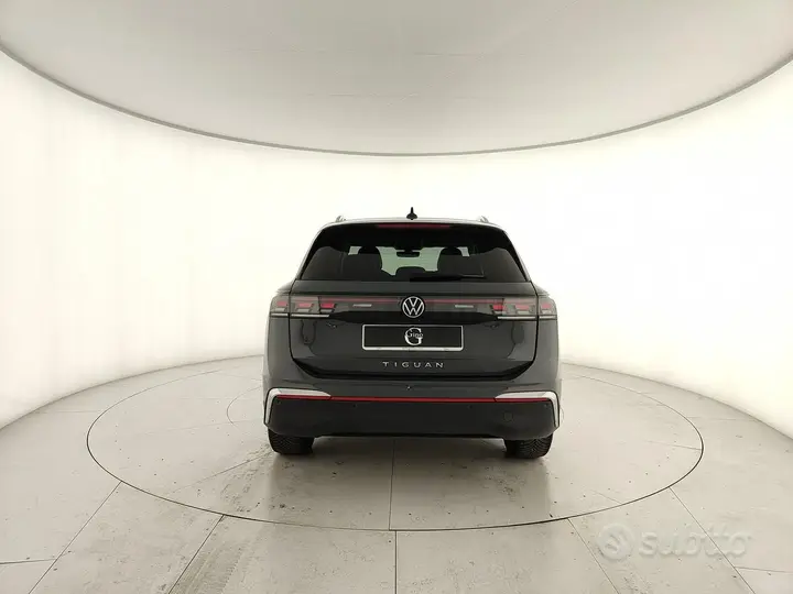 Volkswagen Tiguan 2024 photo 4