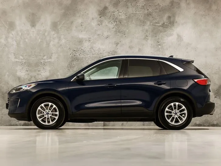 Ford Kuga 2021 photo 2