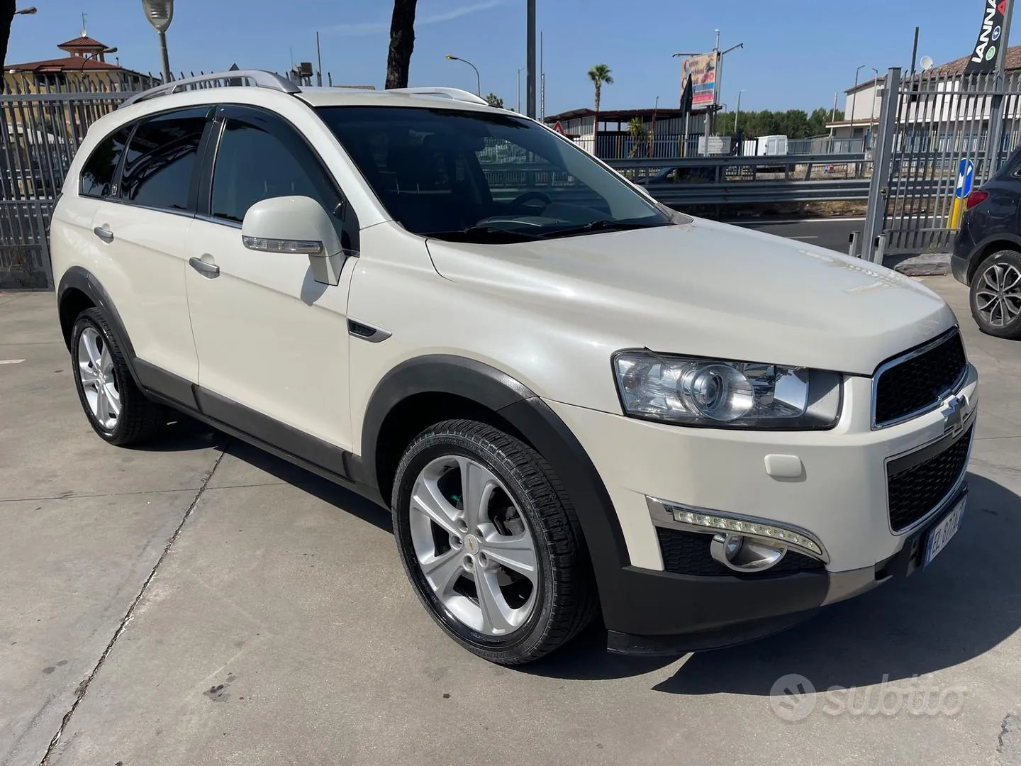 Chevrolet Captiva 2012 photo 2