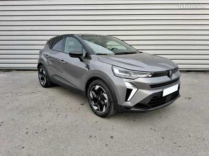 Renault Captur 2026 photo 3