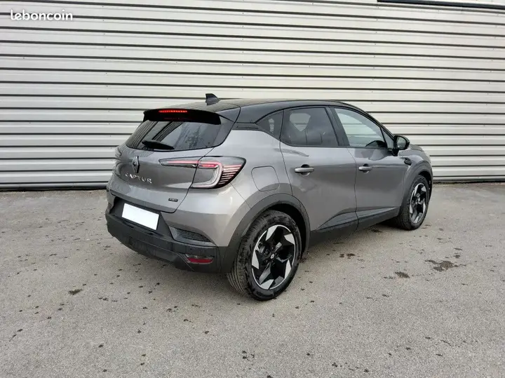 Renault Captur 2026 photo 5