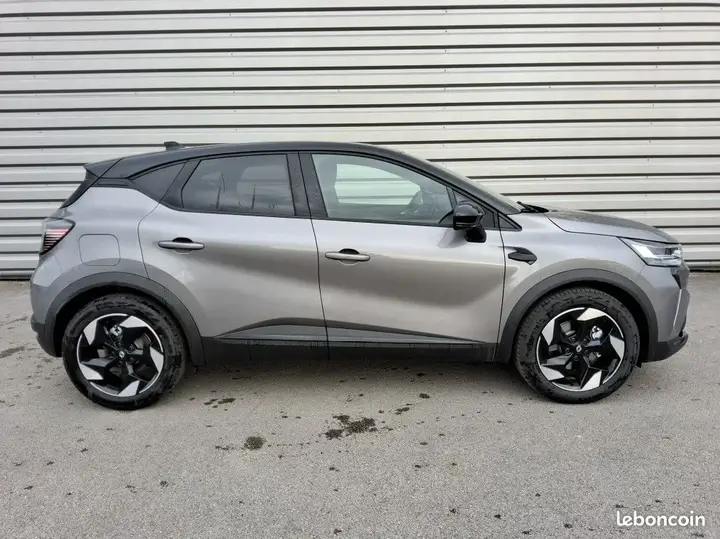 Renault Captur 2026 photo 4