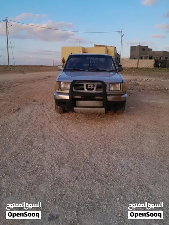 Nissan Datsun 1983 photo 5