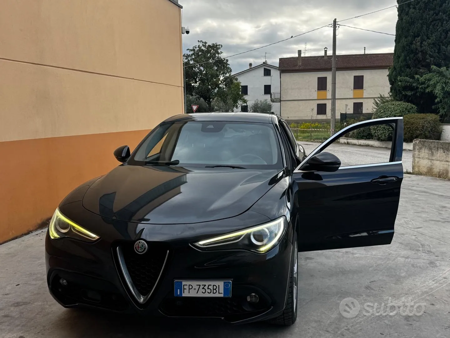 Alfa Romeo Stelvio 2018 photo 2