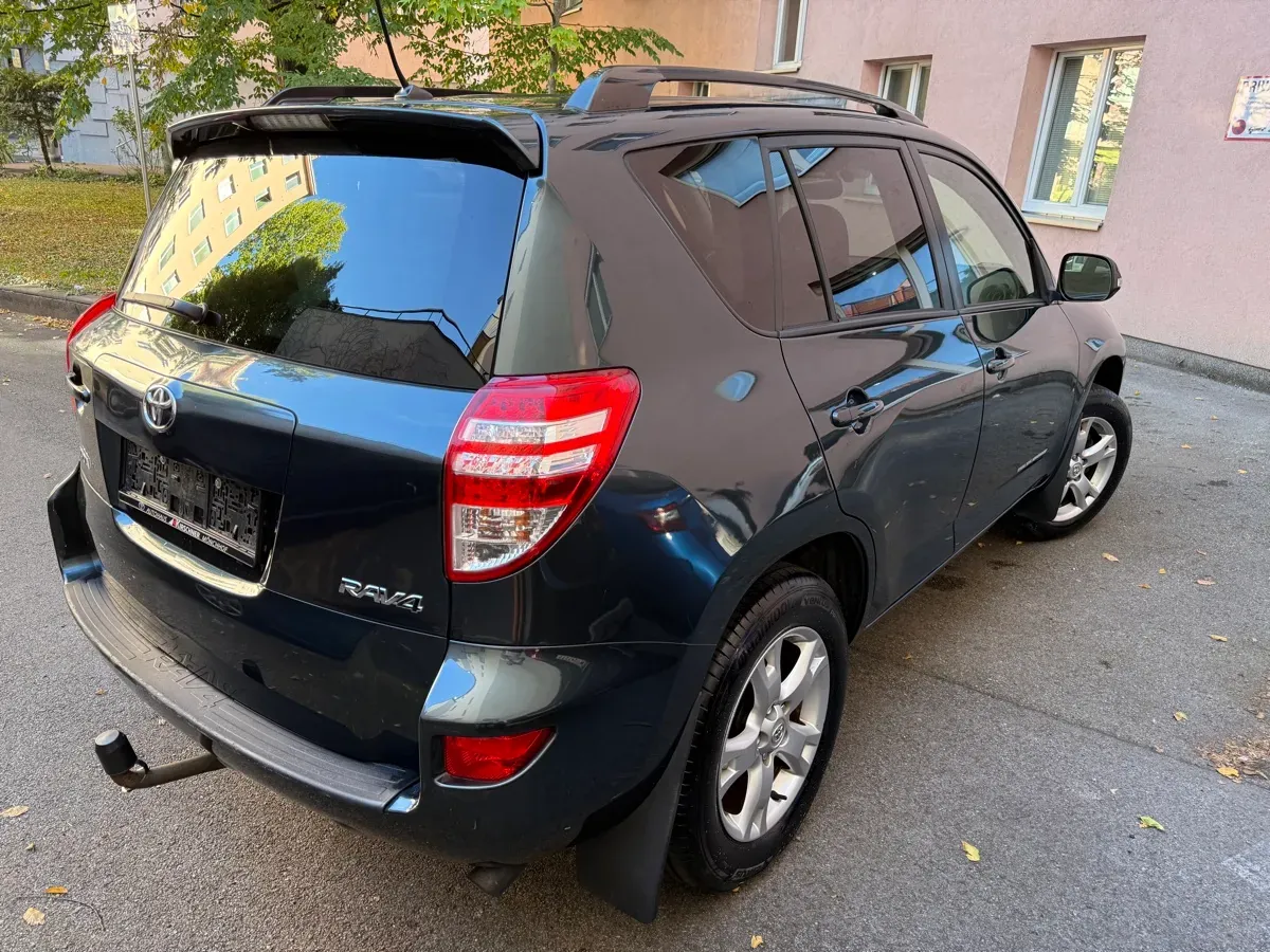 Toyota Rav4 2009 photo 3