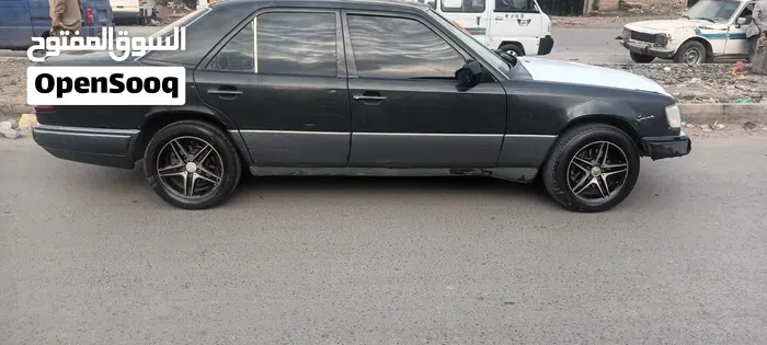 Mercedes-Benz E-Class 1995 photo 2